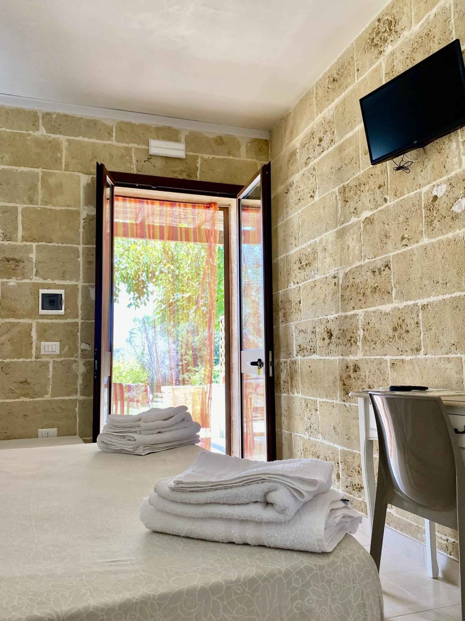 Le Stanze Di Ray - Salento Homes Борганье Экстерьер фото